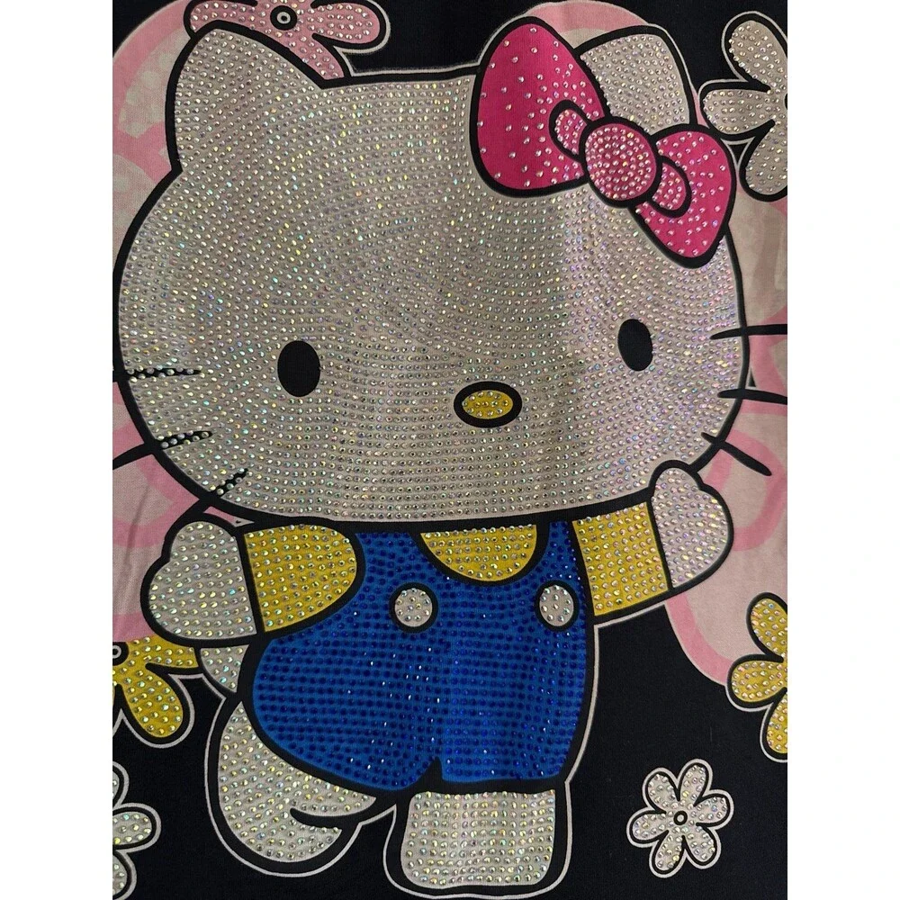 Hello Kitty oversized short sleeve rhinestone t-shirt size S/M - Picture 2 of 5